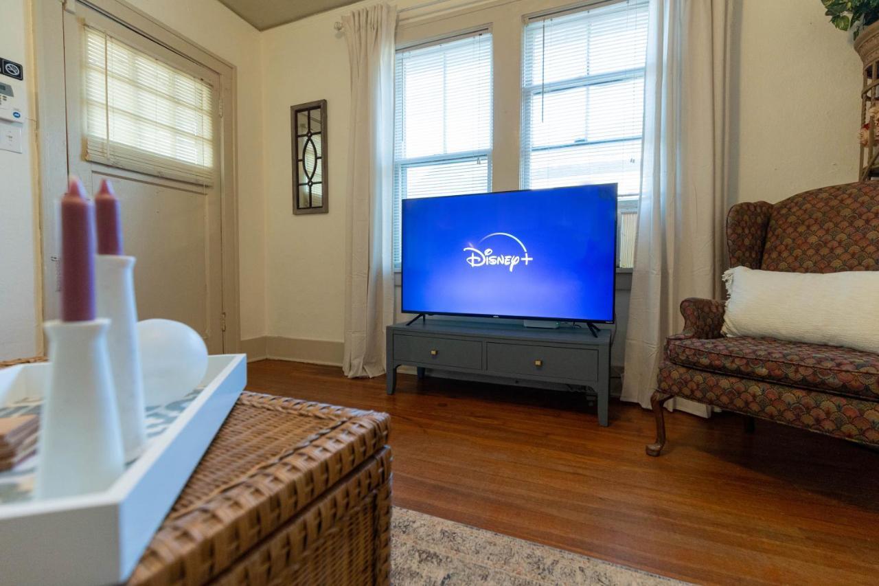Villa Historic Revival Midtown Memphis Duplex 64 Yes Pets Fast Wifi Free Parking Esterno foto