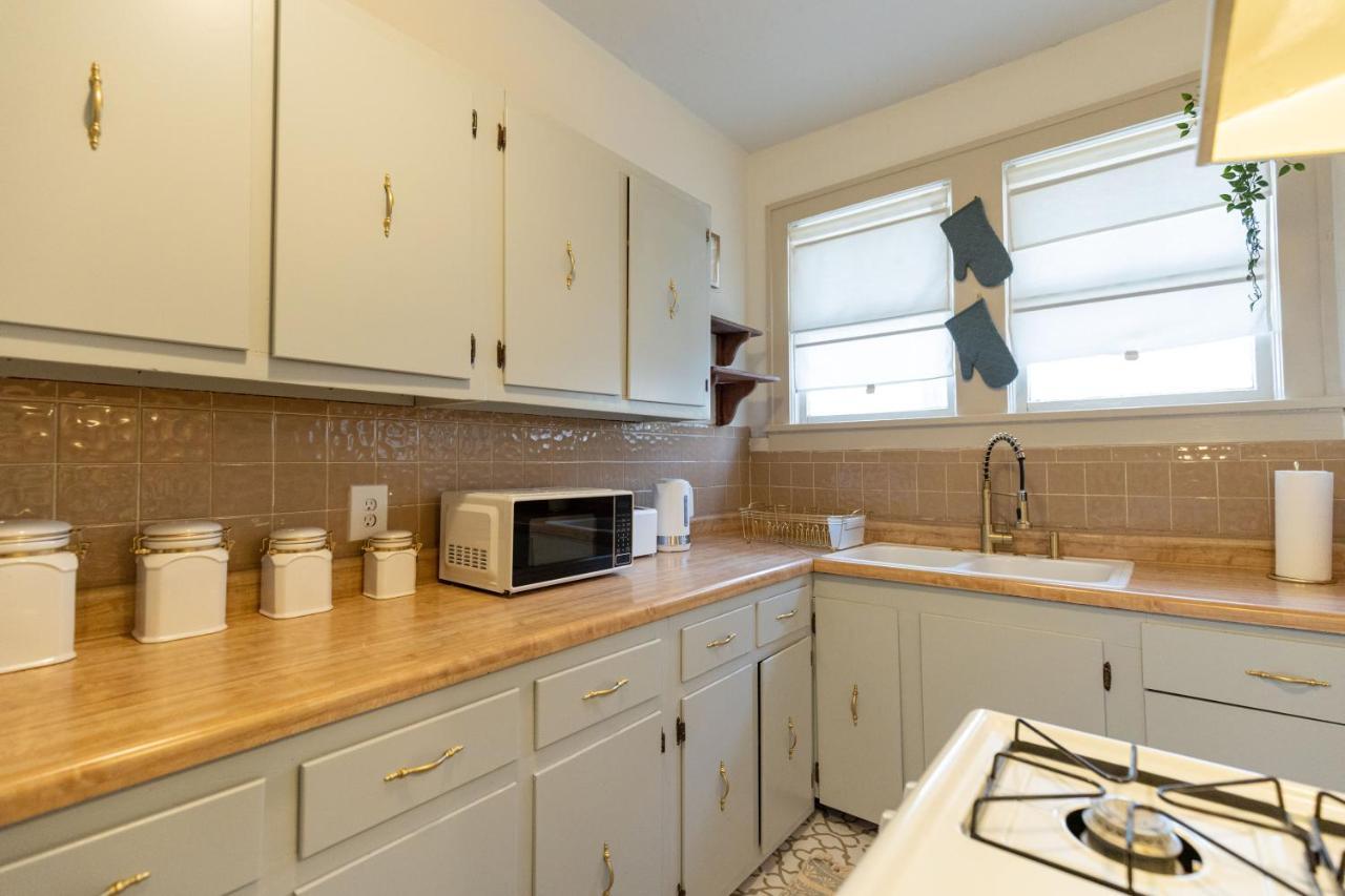 Villa Historic Revival Midtown Memphis Duplex 64 Yes Pets Fast Wifi Free Parking Esterno foto
