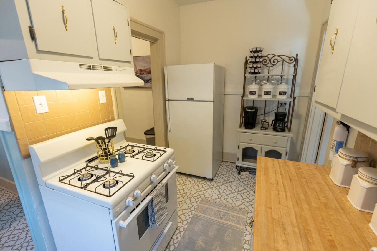 Villa Historic Revival Midtown Memphis Duplex 64 Yes Pets Fast Wifi Free Parking Esterno foto